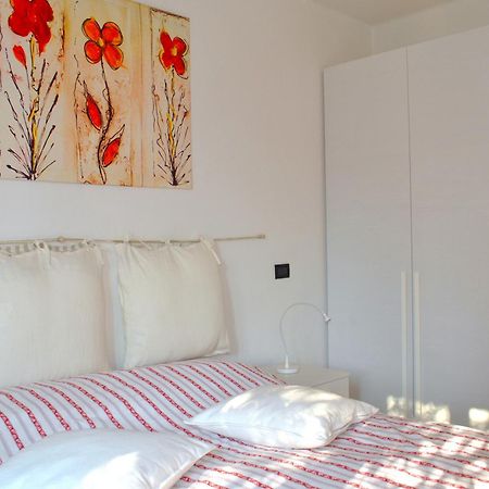 The Pearl - Apartment With Terrace Perledo ภายนอก รูปภาพ