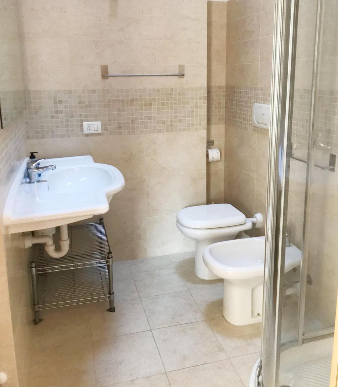 The Pearl - Apartment With Terrace Perledo ภายนอก รูปภาพ